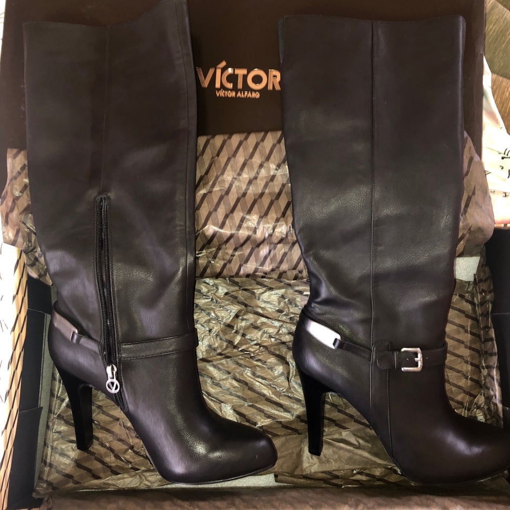 Victor Alfaro Boots